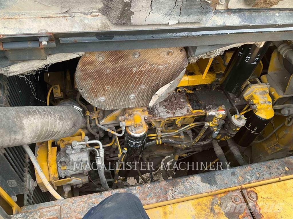 Komatsu PC750 Gravemaskiner på larvebånd
