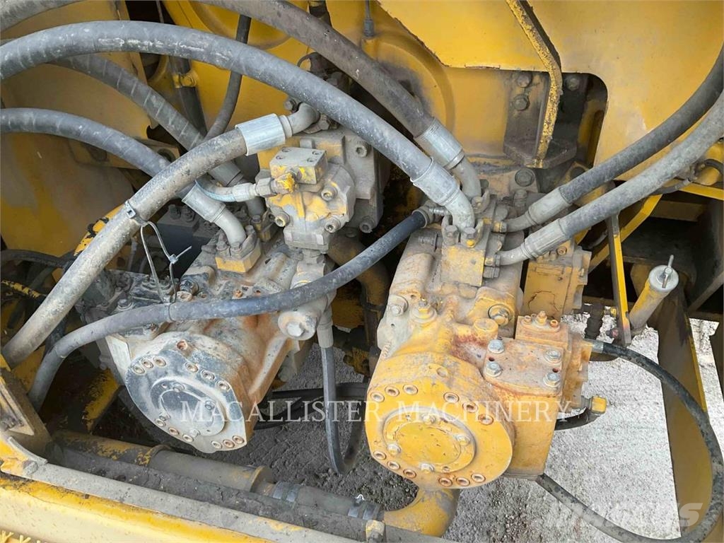 Komatsu PC750 Gravemaskiner på larvebånd