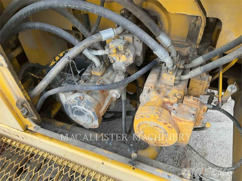Komatsu PC750 Gravemaskiner på larvebånd