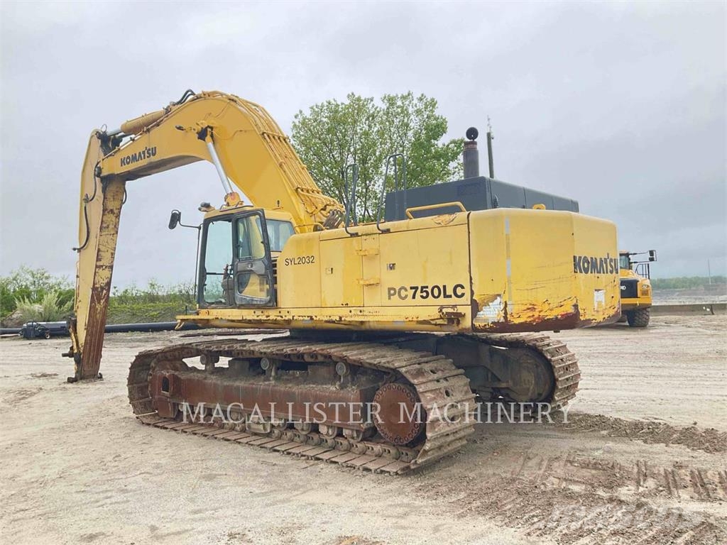 Komatsu PC750 Gravemaskiner på larvebånd