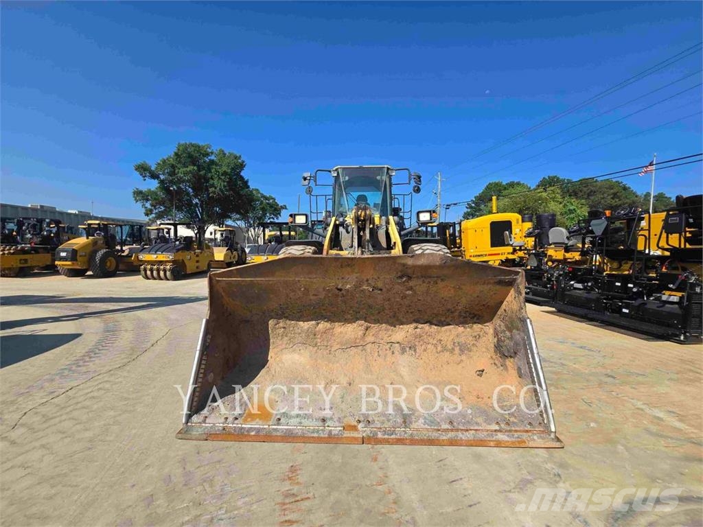 Komatsu WA470-8 Pale gommate