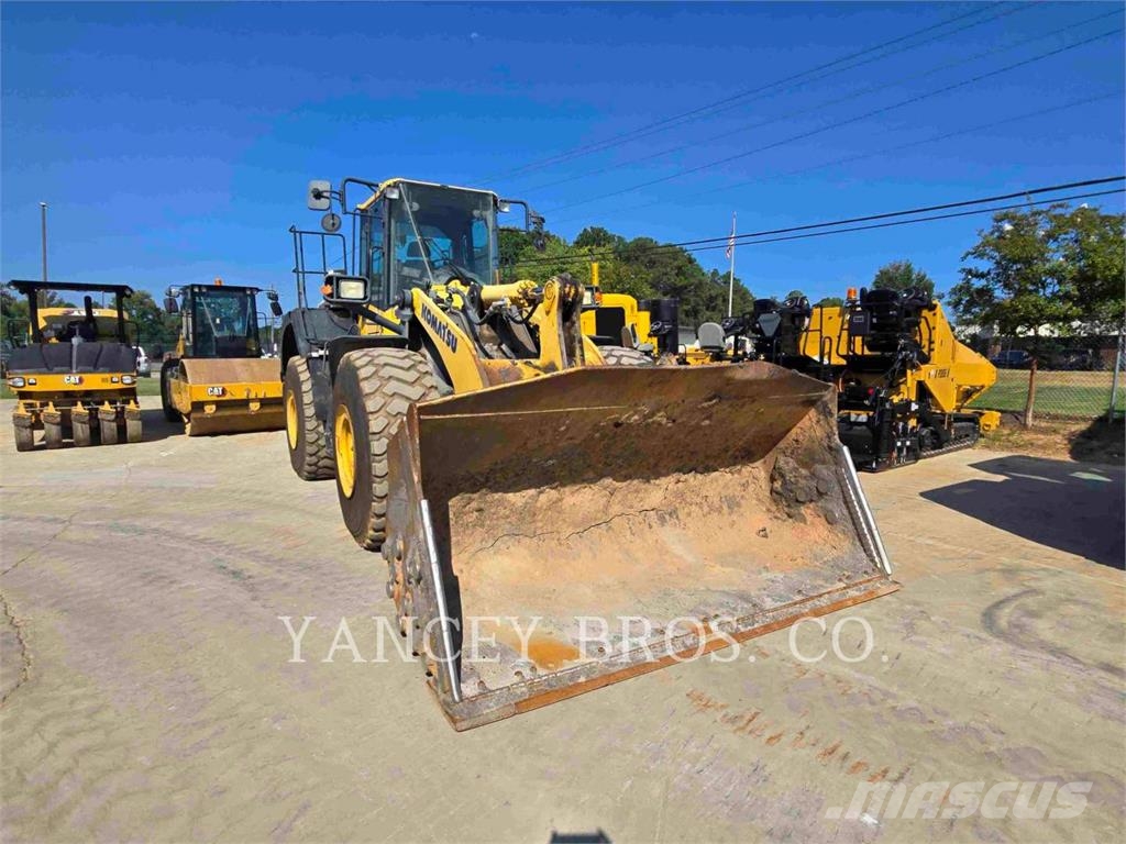 Komatsu WA470-8 Pale gommate