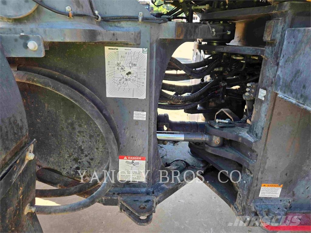 Komatsu WA470-8 Pale gommate