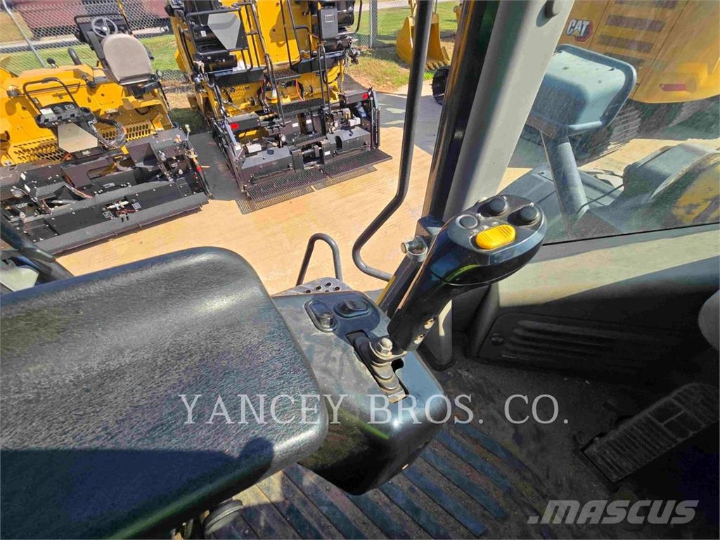Komatsu WA470-8 Pale gommate