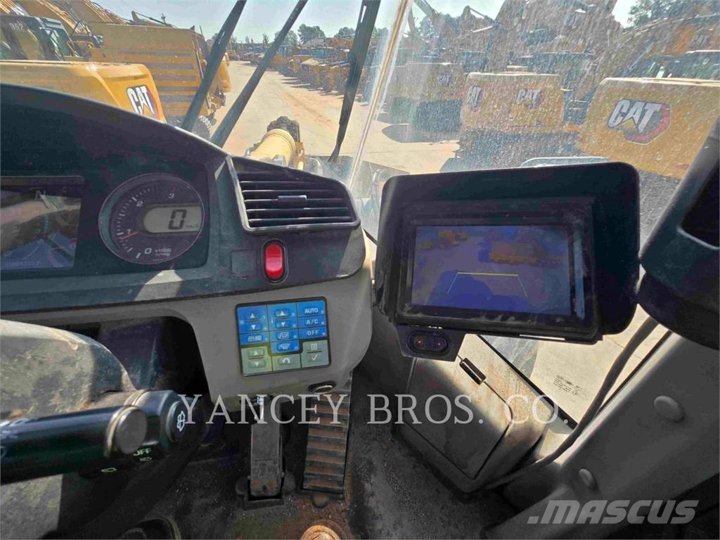 Komatsu WA470-8 Pale gommate