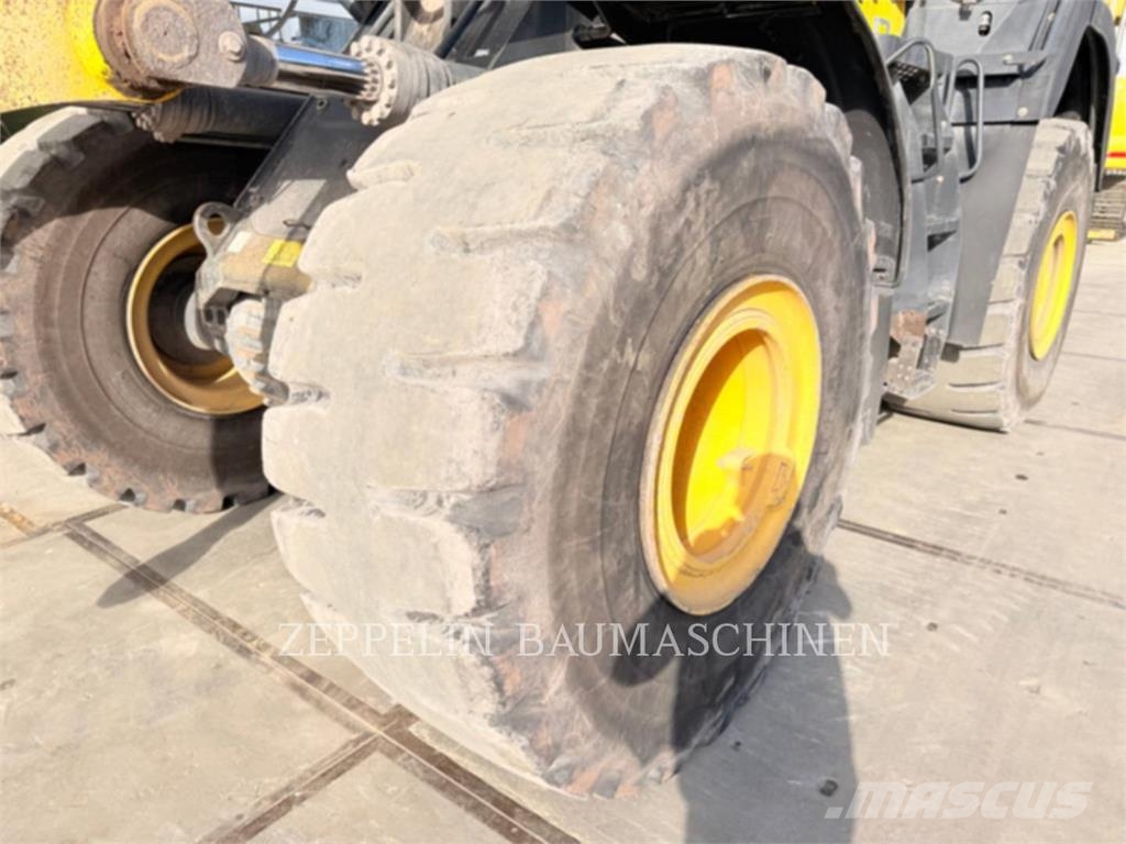 Komatsu WA480-8E0 Radlader
