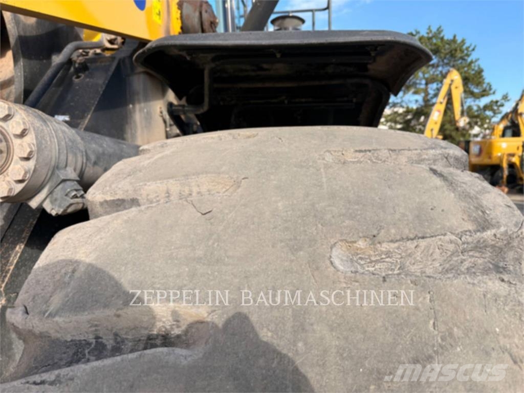 Komatsu WA480-8E0 Radlader