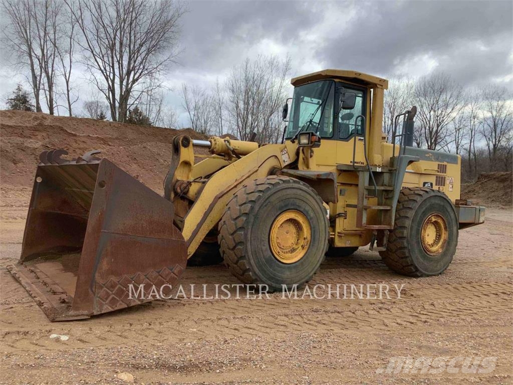 Komatsu WA500 Iekrāvēji uz riteņiem