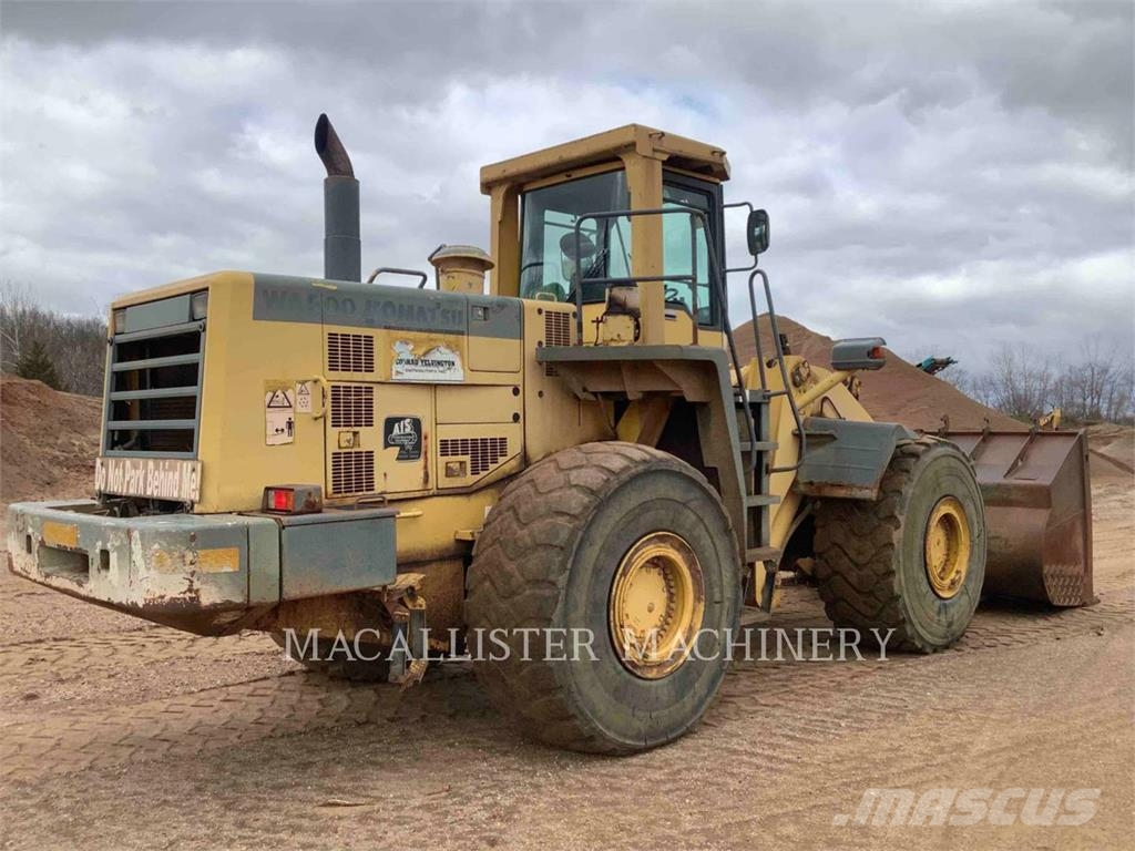 Komatsu WA500 Iekrāvēji uz riteņiem