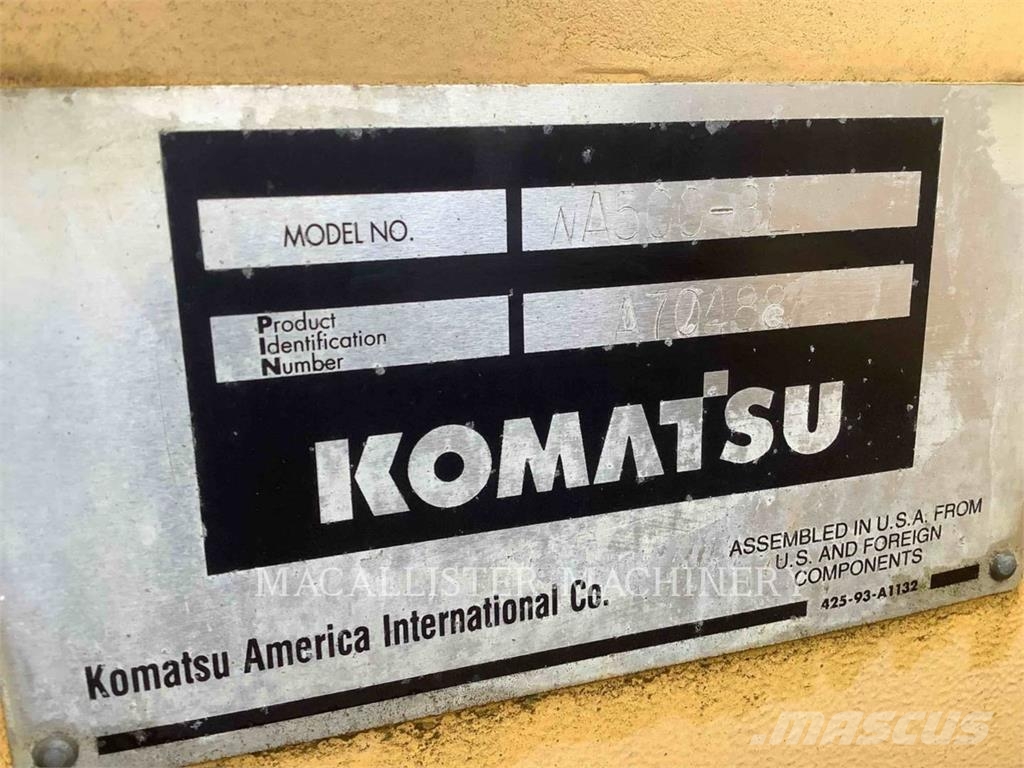 Komatsu WA500 Iekrāvēji uz riteņiem