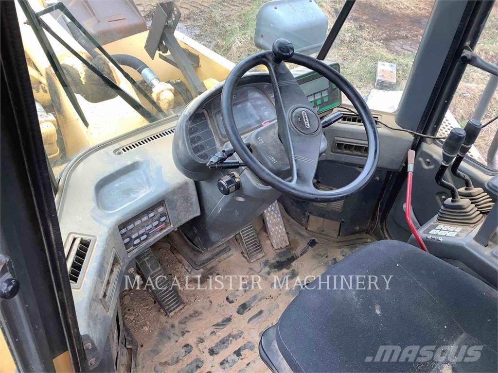 Komatsu WA500 Iekrāvēji uz riteņiem
