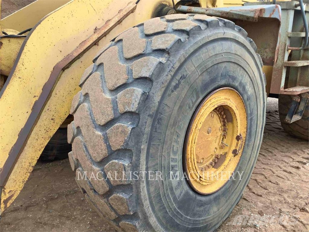 Komatsu WA500 Iekrāvēji uz riteņiem