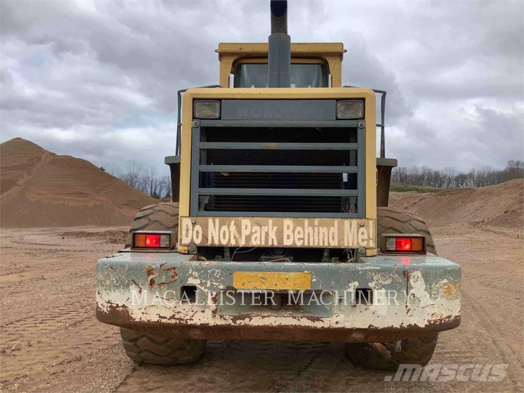 Komatsu WA500 Iekrāvēji uz riteņiem