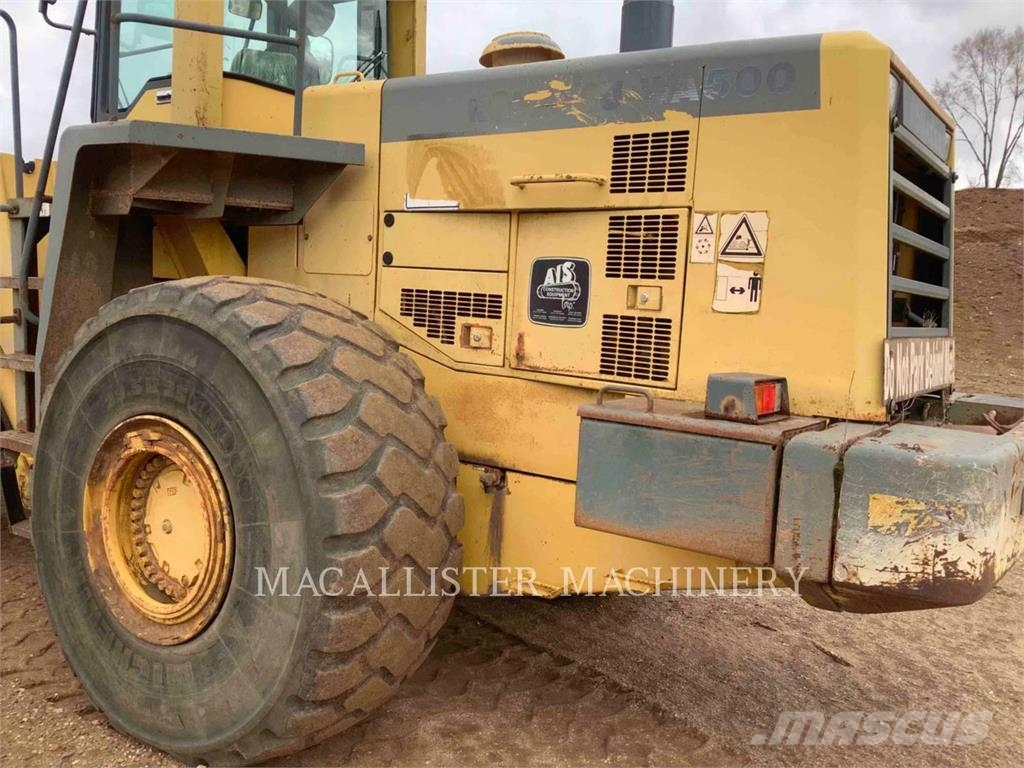 Komatsu WA500 Iekrāvēji uz riteņiem