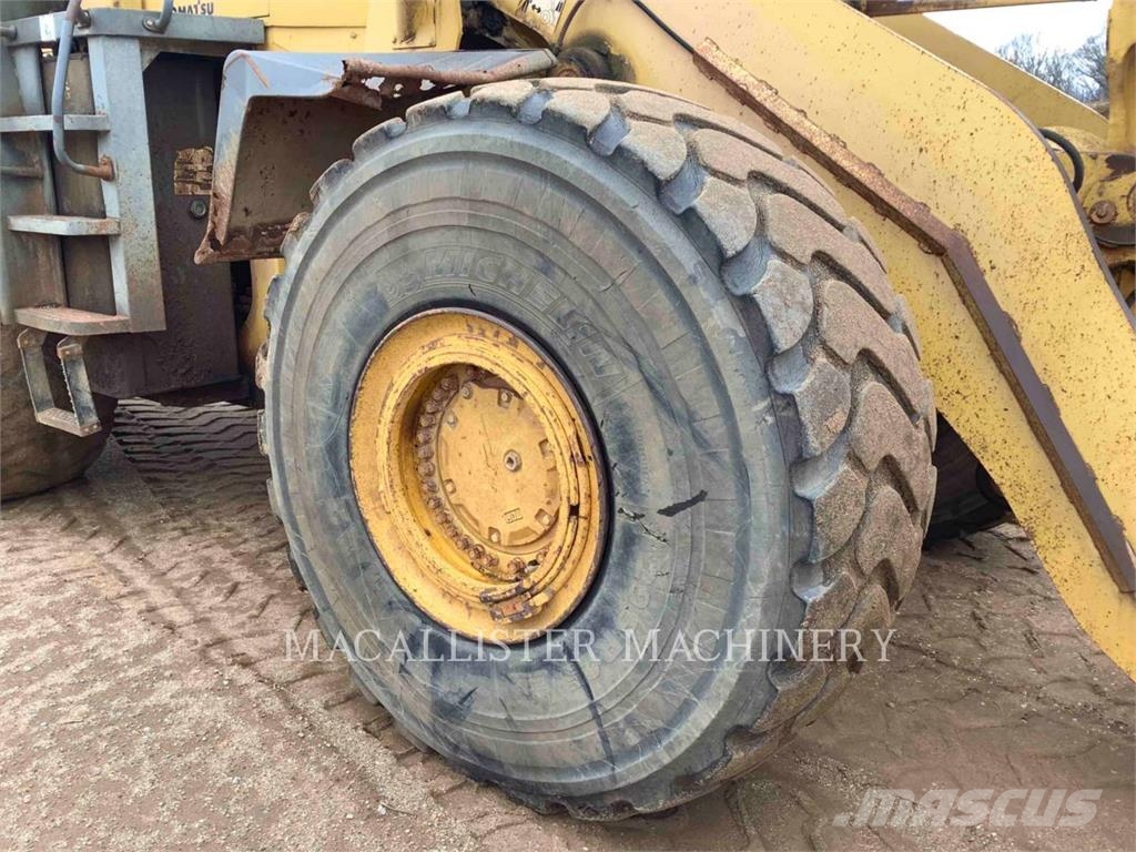 Komatsu WA500 Iekrāvēji uz riteņiem