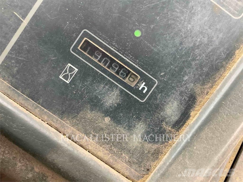 Komatsu WA500 Iekrāvēji uz riteņiem
