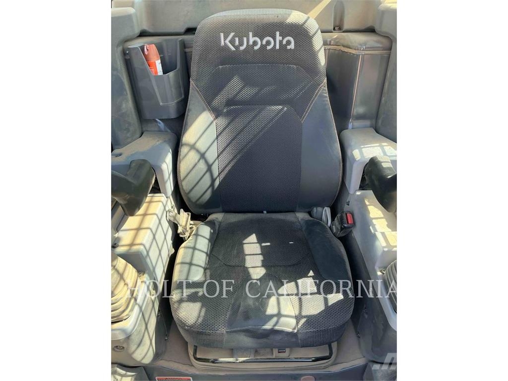 Kubota SVL97-3 クローラーローダー