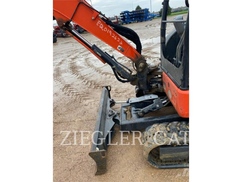 Kubota U35-4 Vikšriniai ekskavatoriai