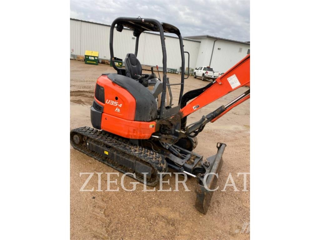 Kubota U35-4 Vikšriniai ekskavatoriai