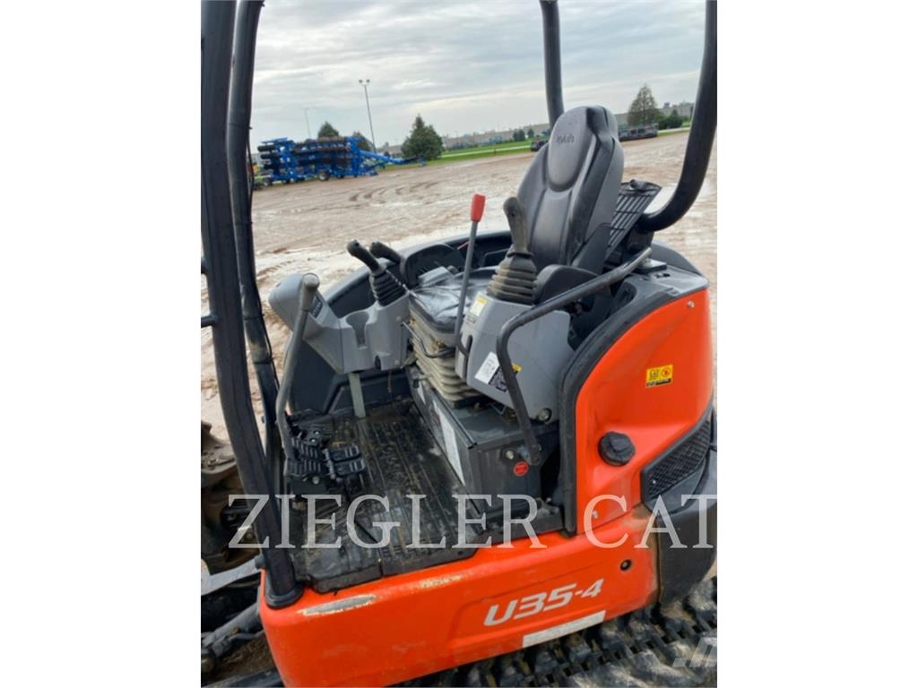Kubota U35-4 Vikšriniai ekskavatoriai