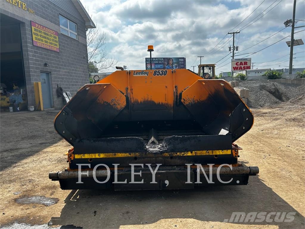 LeeBoy 8530 Asphalt pavers