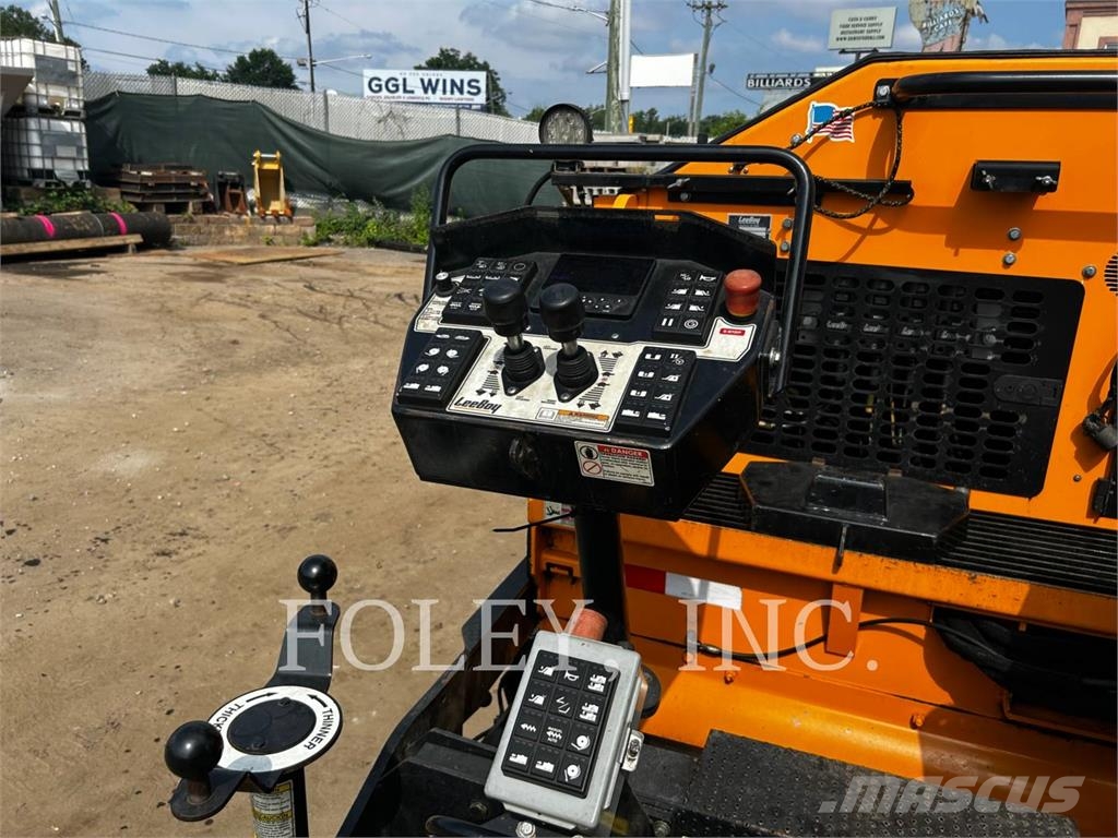 LeeBoy 8530 Asphalt pavers