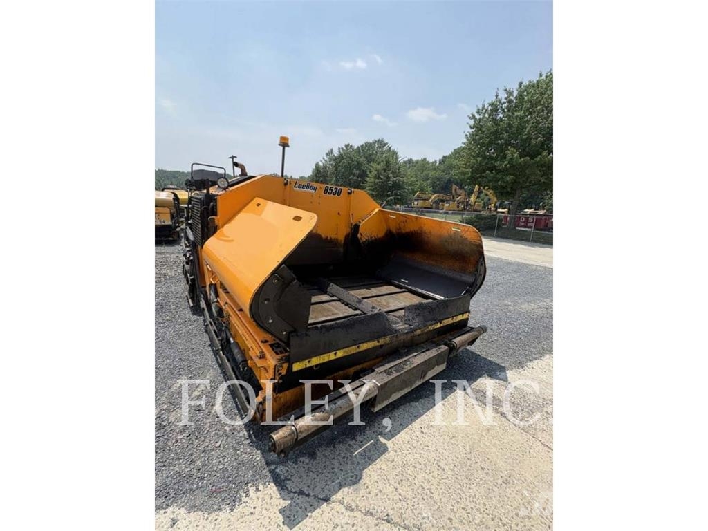 LeeBoy 8530 Asphalt pavers
