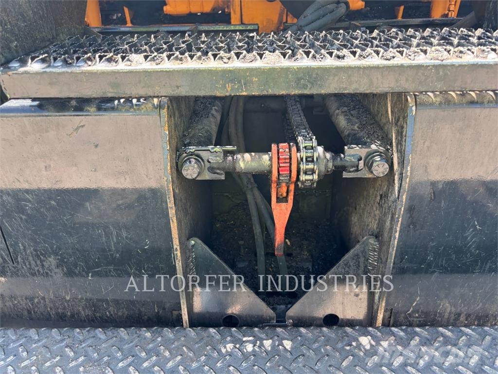 LeeBoy 8816 Strassenfertiger