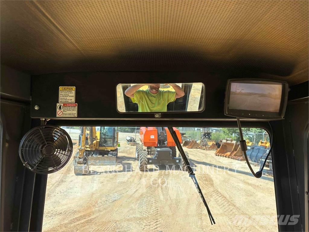 LeeBoy NV55 Construction - Others