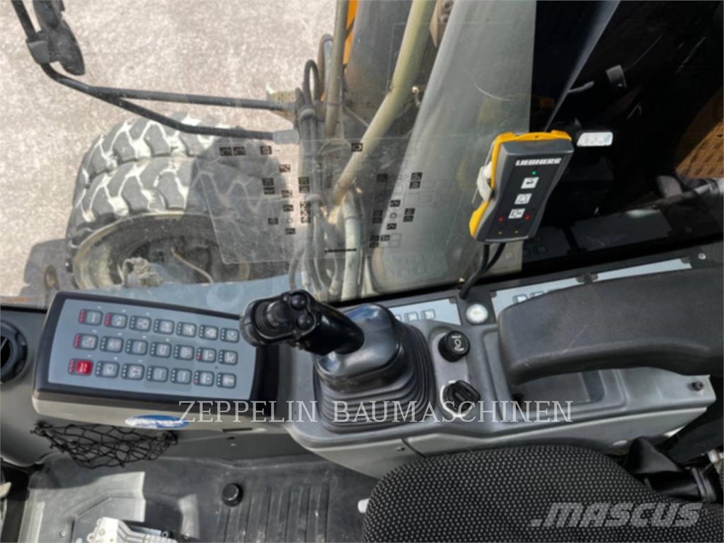 Liebherr A920 Колёсные экскаваторы