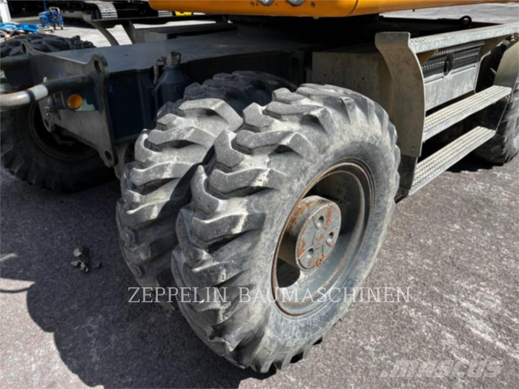 Liebherr A920 Колёсные экскаваторы