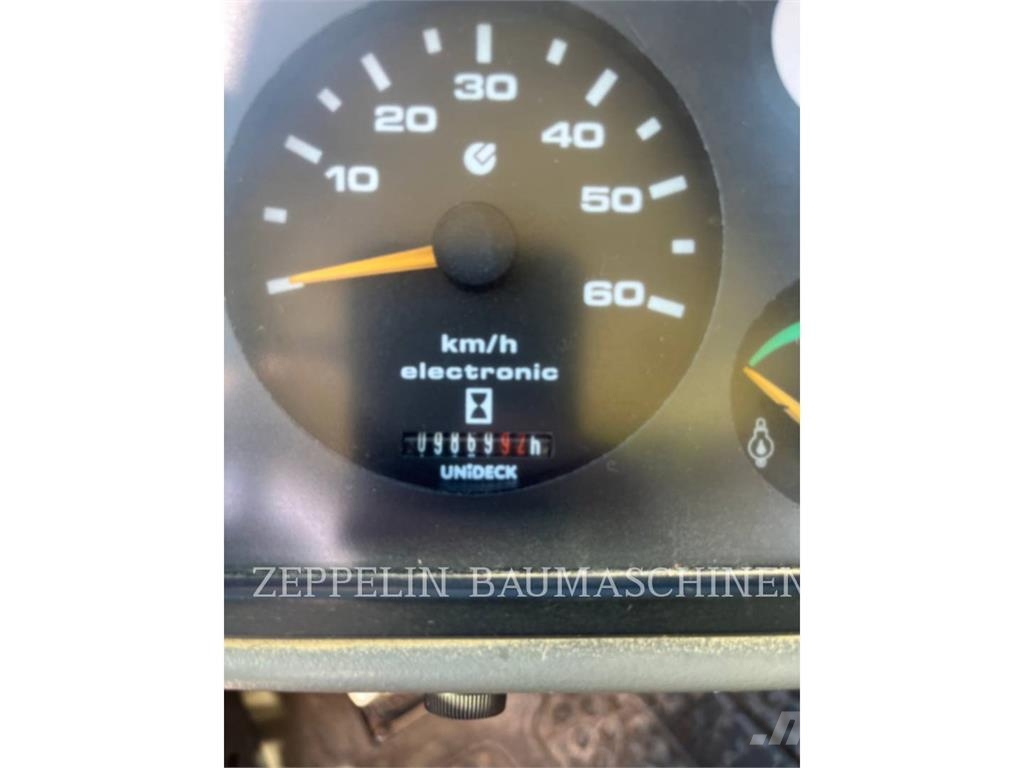 Liebherr L522 Iekrāvēji uz riteņiem
