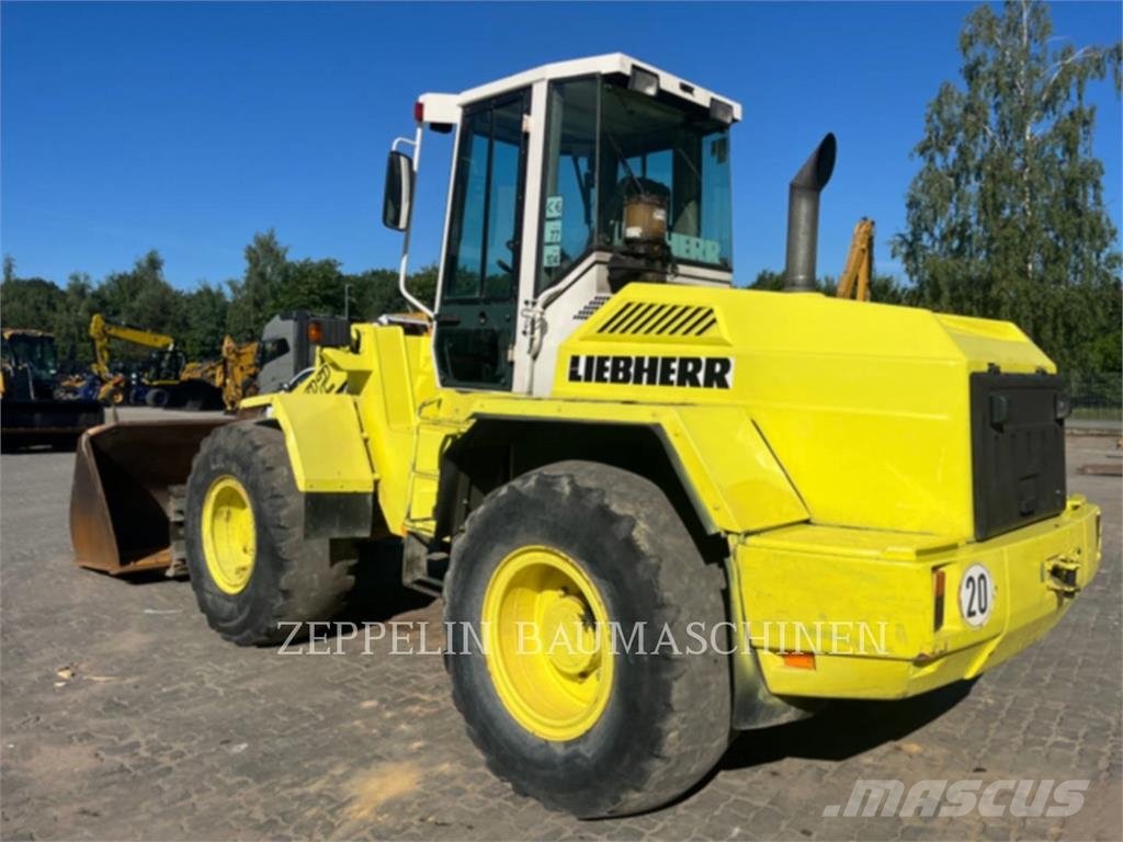 Liebherr L522 Iekrāvēji uz riteņiem