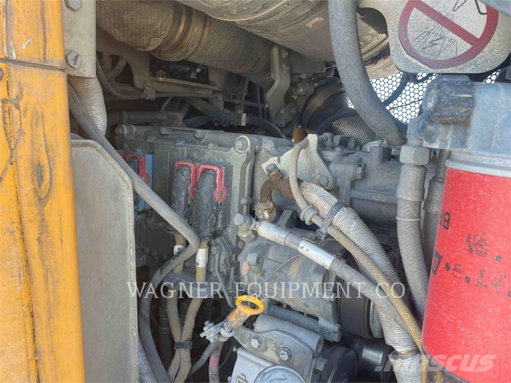 Liebherr LR636 Laderaupen