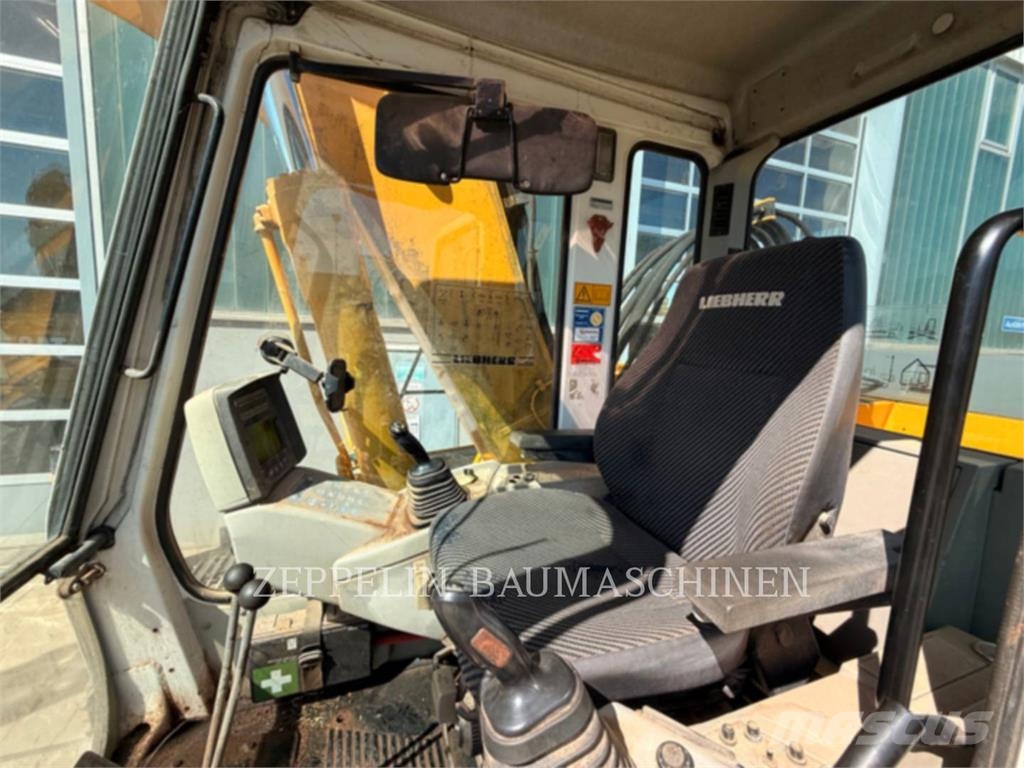Liebherr R904HDSL Rupsgraafmachines