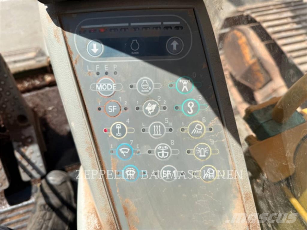 Liebherr R904HDSL Rupsgraafmachines