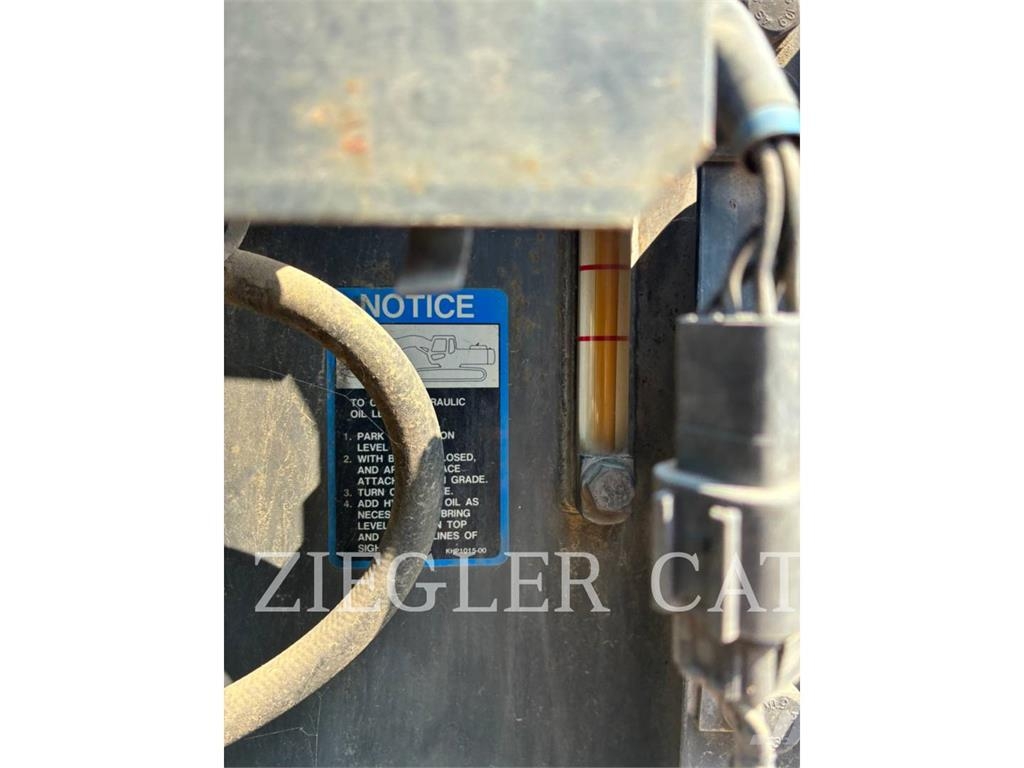 Link-Belt CONSTRUCTION 240LX حفارات زحافة