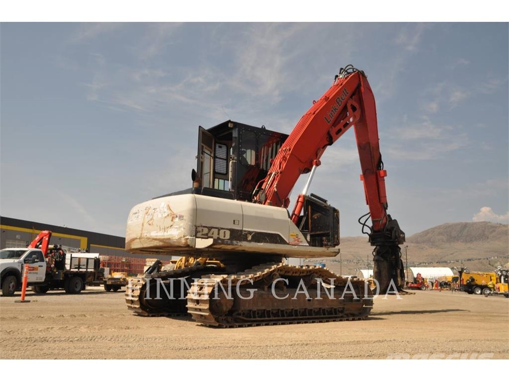 Link-Belt CONSTRUCTION 240X2 قاطعات وناقلات الأشجار