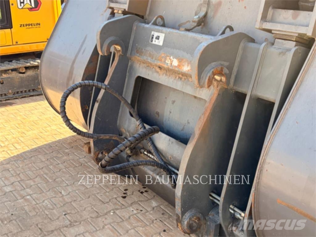 LRT GMBH HOCHKIPPSCHAUFEL Kašike / Korpe