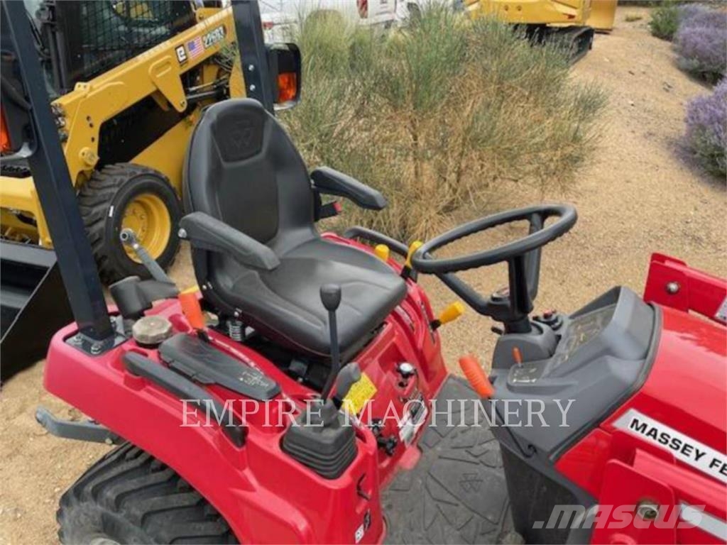 Massey Ferguson GC1725M トラクター