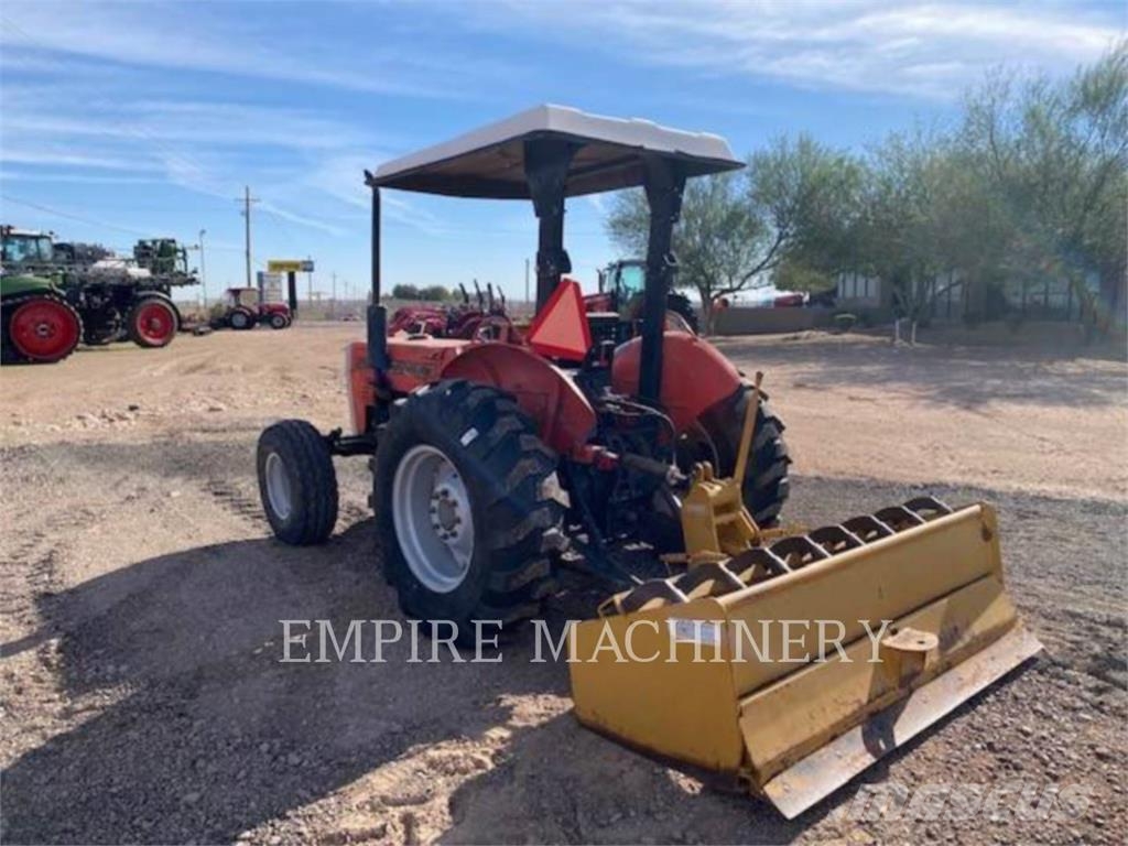 Massey Ferguson MF263 Traktorok