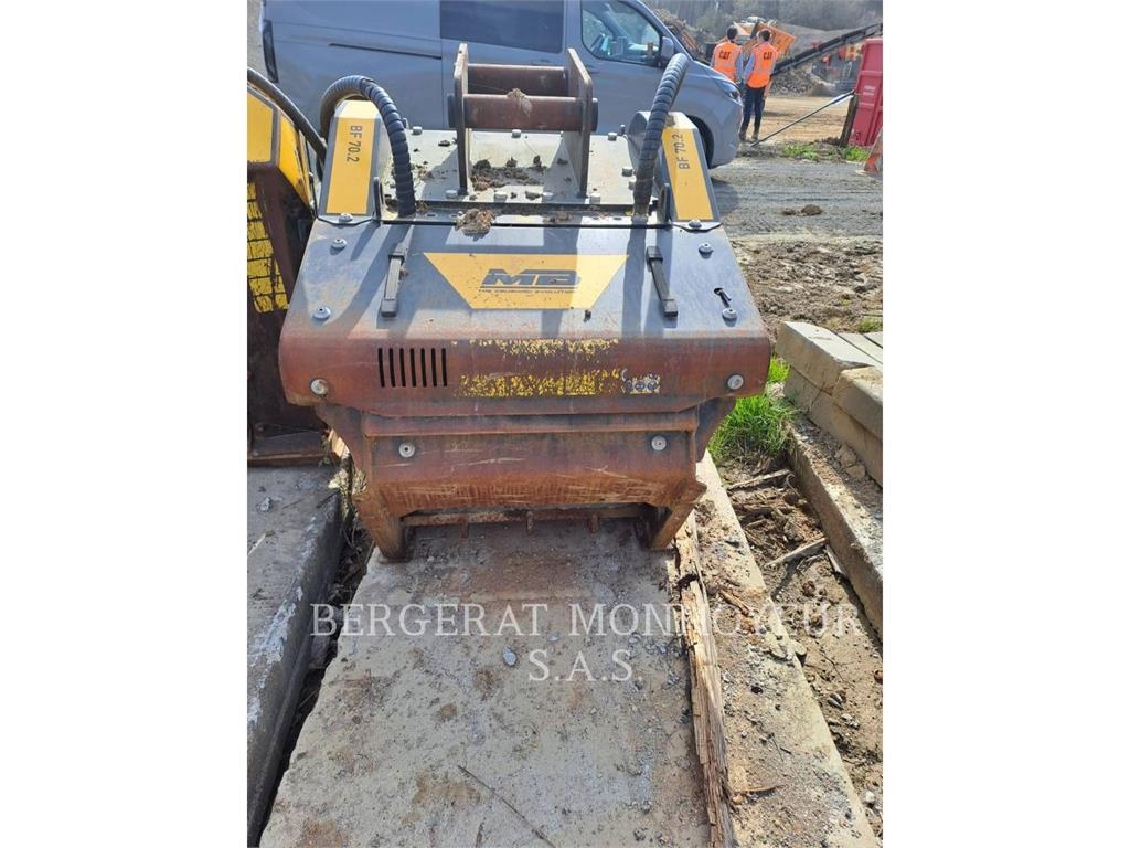 MB Crusher MANUFACTURING BF70 Sonstige Baumaschinen