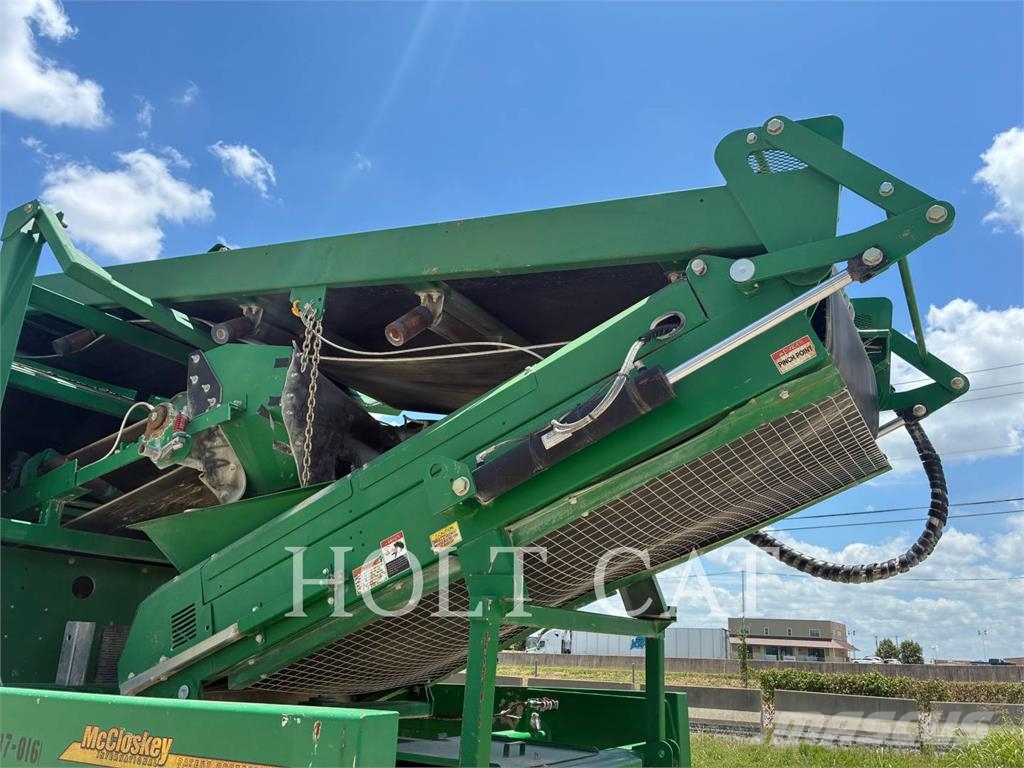 McCloskey 733RE الطبلة