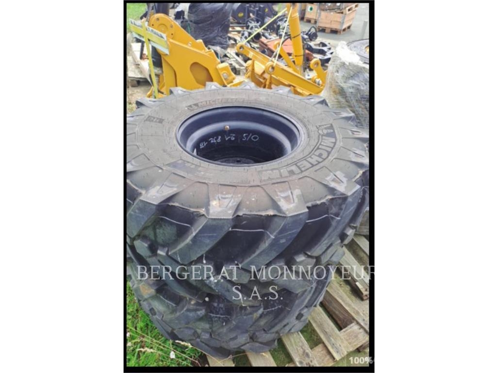 Michelin PNEUS/4/ROUES/18R19.5/MICHELIN Entreprenad - Övrigt