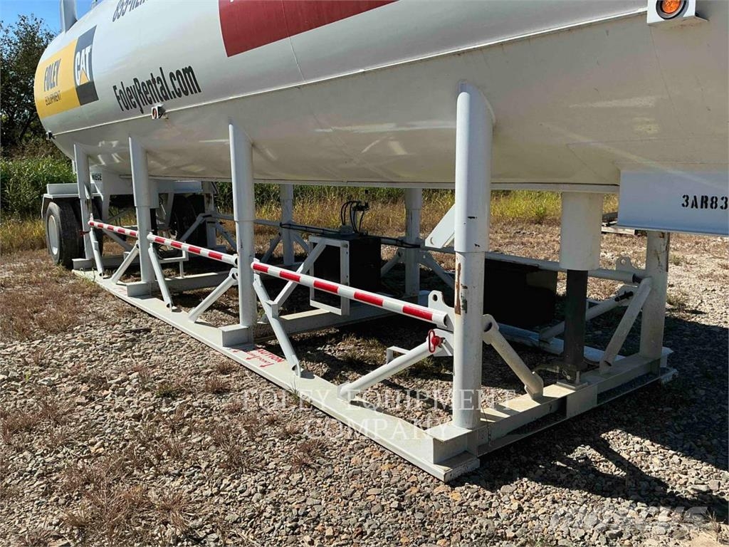  MISCELLANEOUS MFGRS WATERTR12K Tankbilar