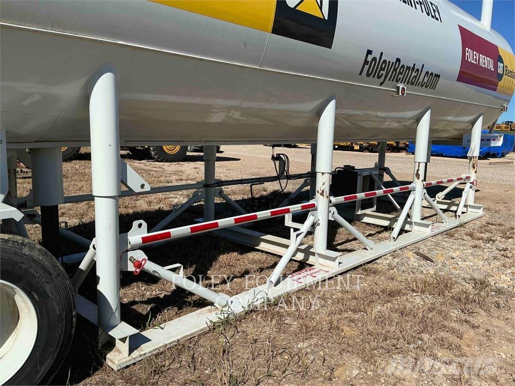  MISCELLANEOUS MFGRS WATERTR12K Tankbilar