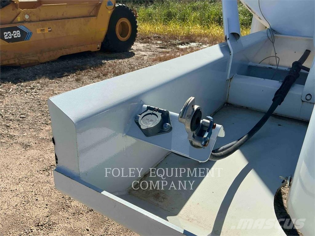  MISCELLANEOUS MFGRS WATERTR12K Tankbilar