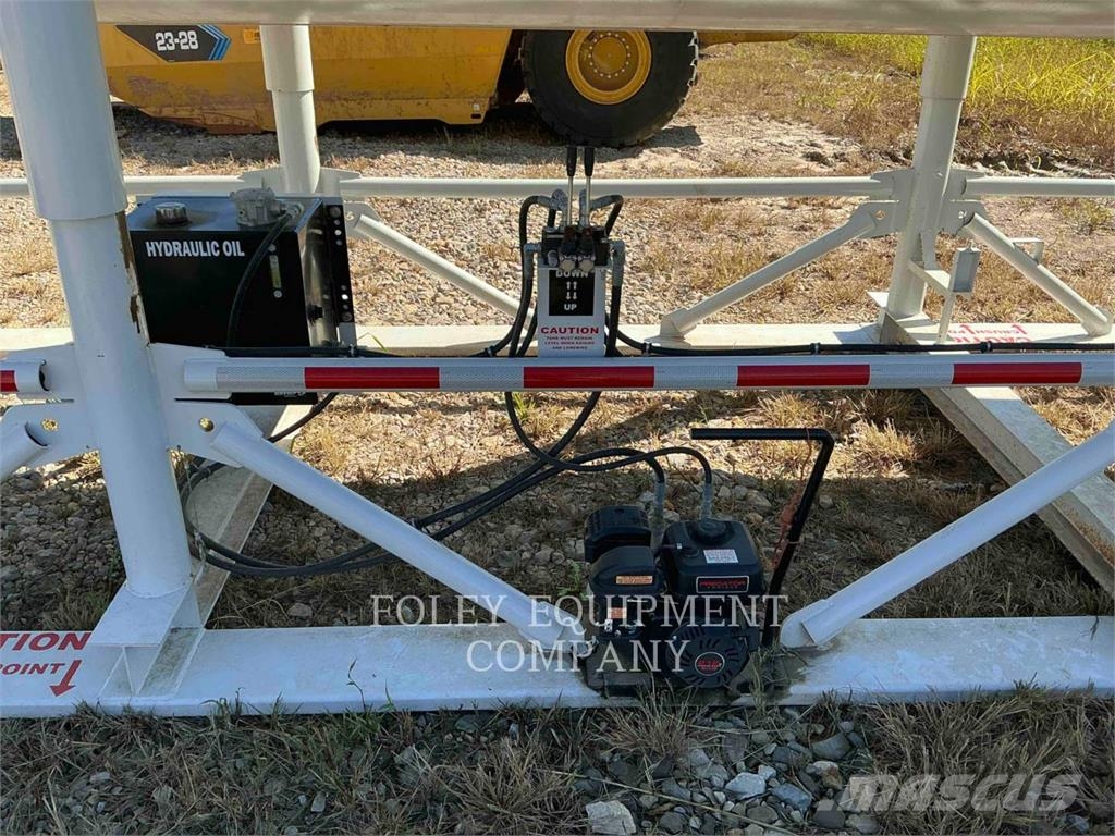  MISCELLANEOUS MFGRS WATERTR12K Tankbilar