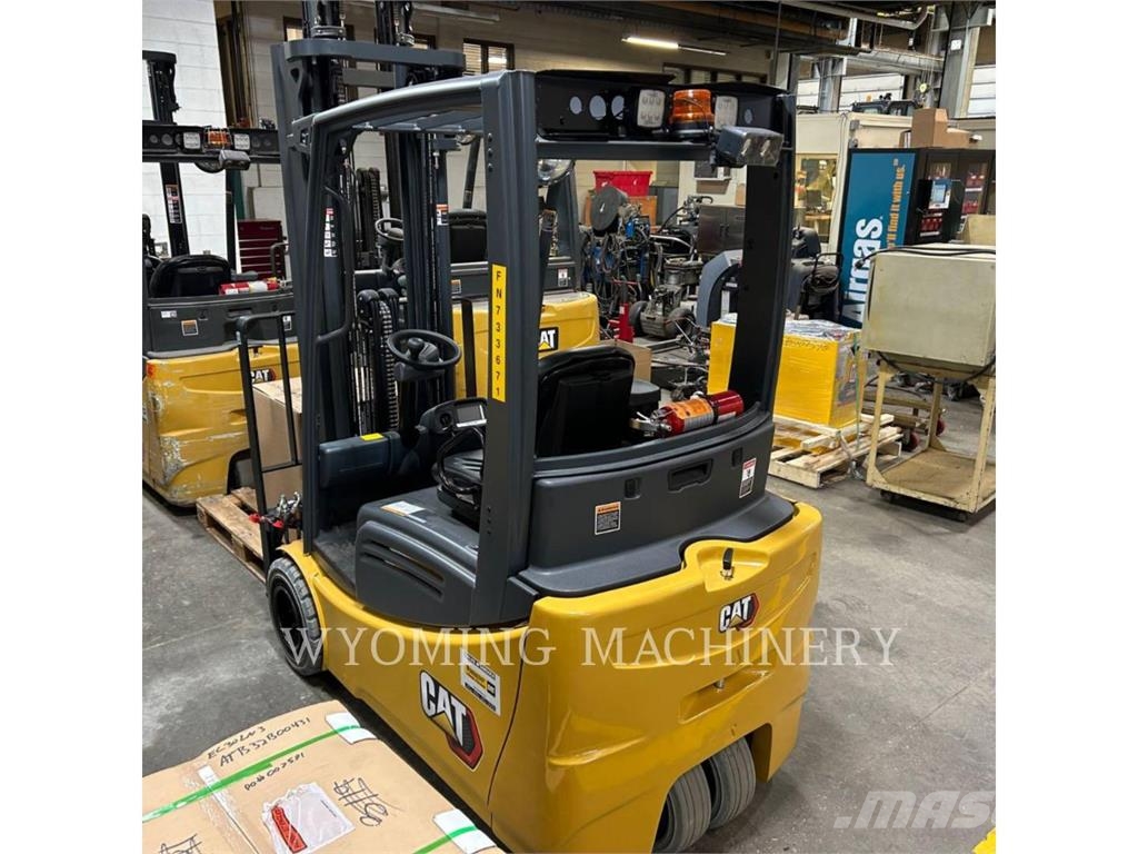 Mitsubishi 2ET4000 Sähkötrukit
