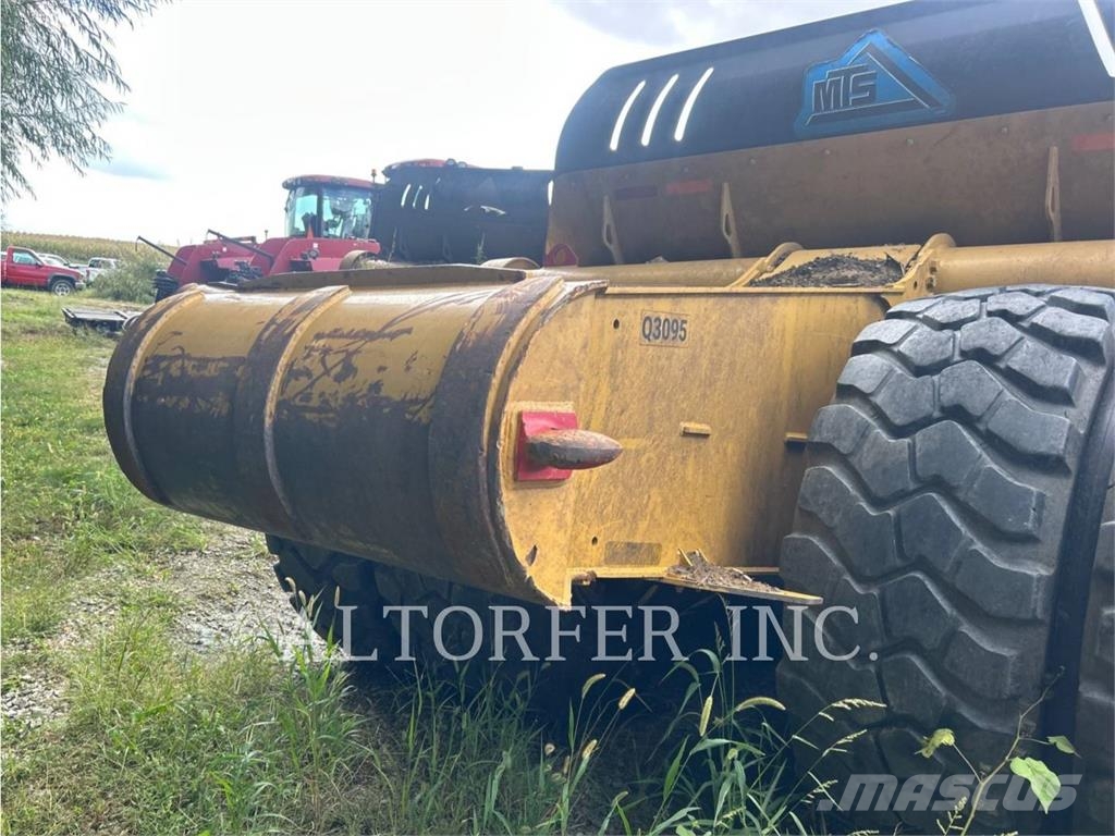 Mobile Track Solutions MT23-28 Scraper